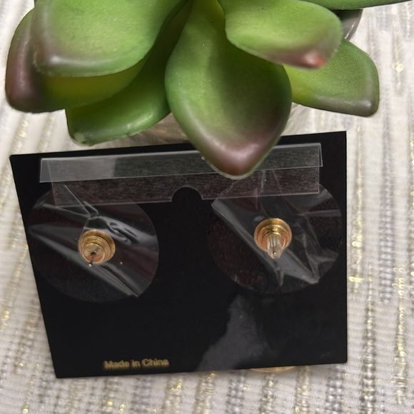 House of Harlow 1960 🔥Lion Head Black Gold Dangle Earring - Picture 6 of 6